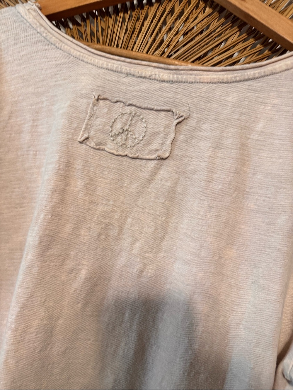 Blue Velvet Relaxed Beige Graphic Tee - Native Portrait Print | Size: M - Picture 8 of 11